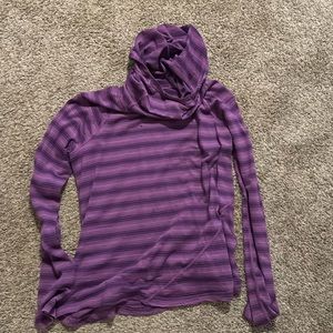 Mountain hardware size M thermal layering piece.